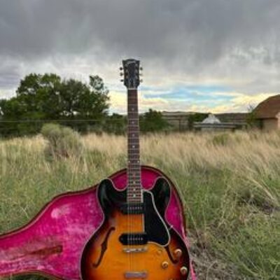 Joe's Vintage Guitars – We Buy Guitars!